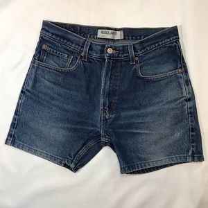 LEVI’S 505 Regular Fit Red Tab Five Pocket Denim Shorts